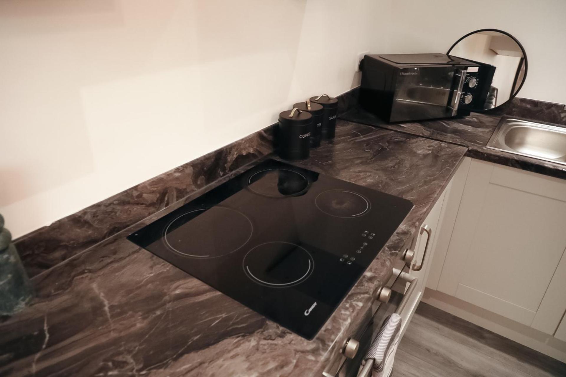 1 Bedroom Apartment Bradford City Centre Foster Square Екстер'єр фото